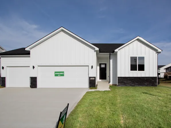 1005 NE 13th St, Grimes, IA 50111