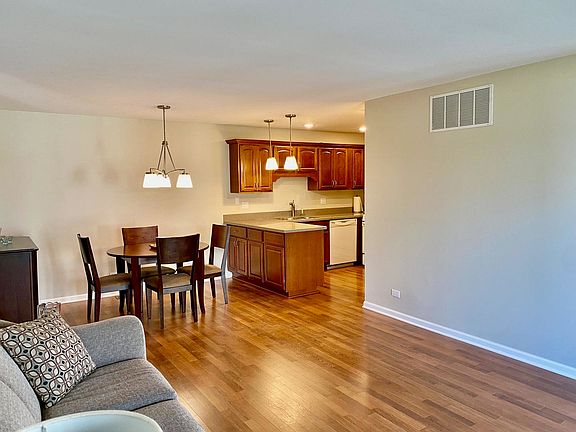 4th image of 7425 Canterbury Pl