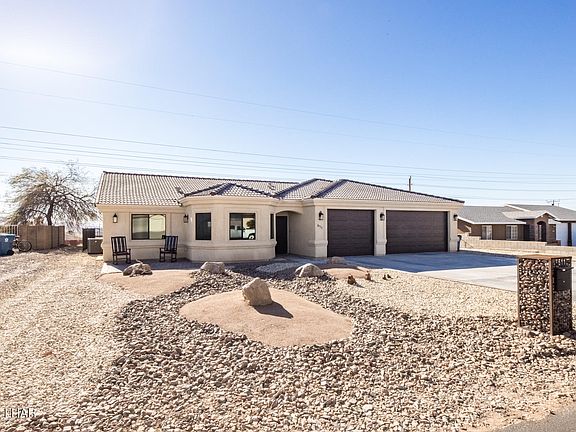2nd image of 611 Pueblo Dr