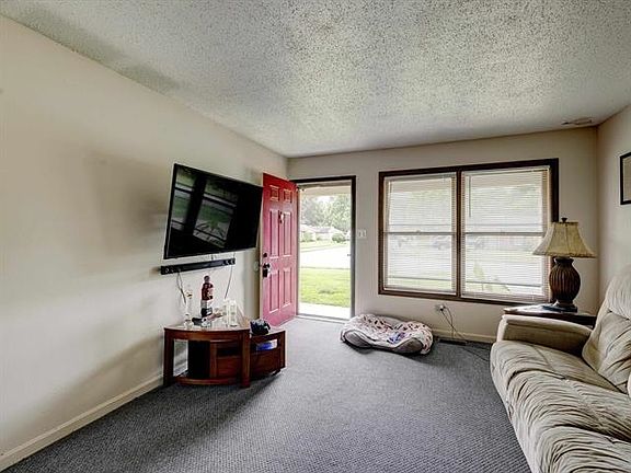 5th image of 3319 Old Mill Ln