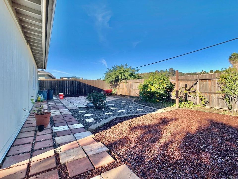 Enjoy the beauty of an outdoor garden, perfect for relaxation and nature walks!