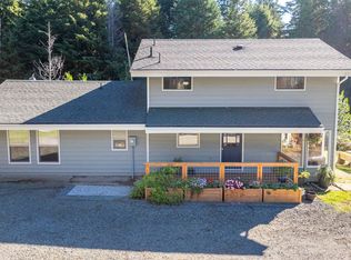 88019 Napier Ln, Bandon, OR 97411