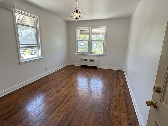 3rd image of 2801 Gunther Ave Floor 2