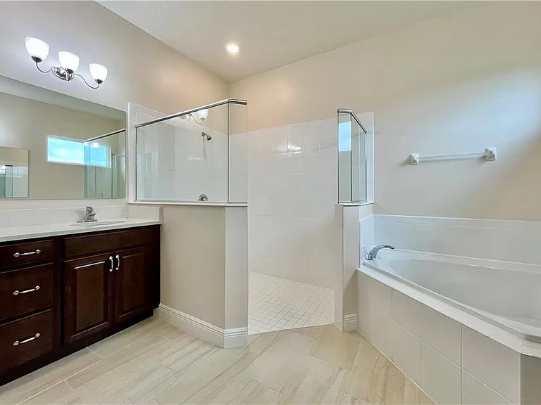 6400 Nevis Ct — Photo 26