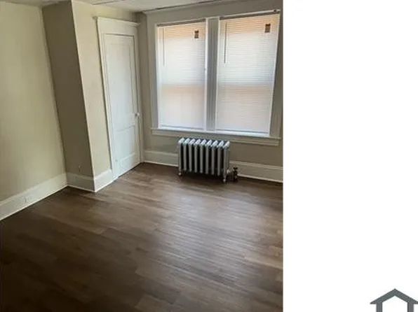 90 High St #4R, Springfield, MA 01105