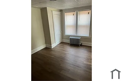 90 High St #4R Photo 1
