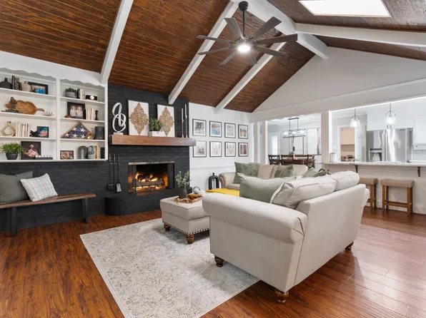 1000 Berkley Dr, Cleburne, TX 76033