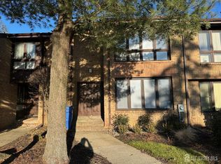 172 Nathan Dr, North Brunswick, NJ 08902