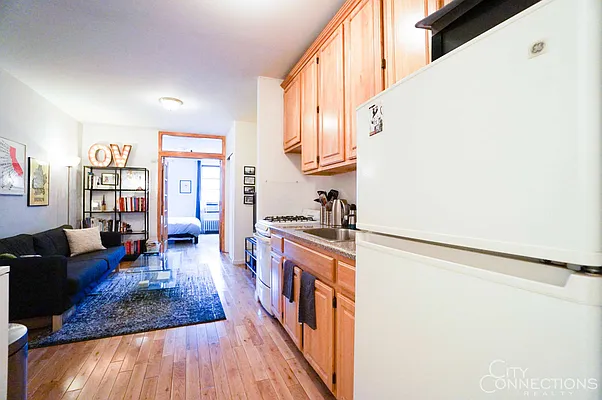 Rented by City Connections Realty | media 25