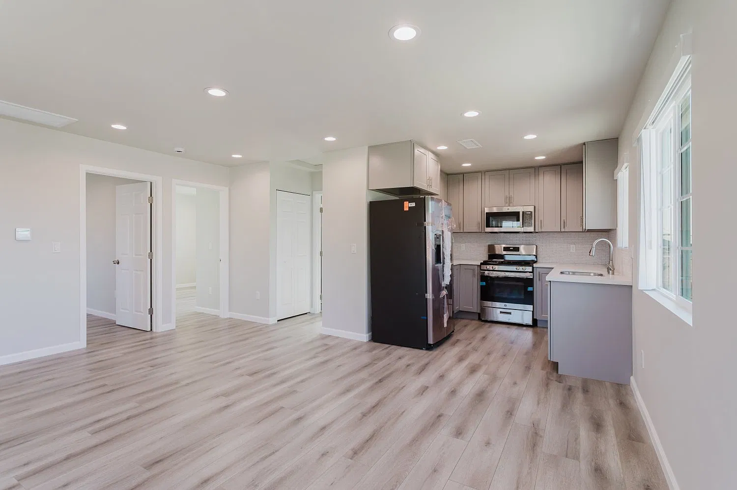 2 bed, 800 sqft, $2,800 — Photo 1