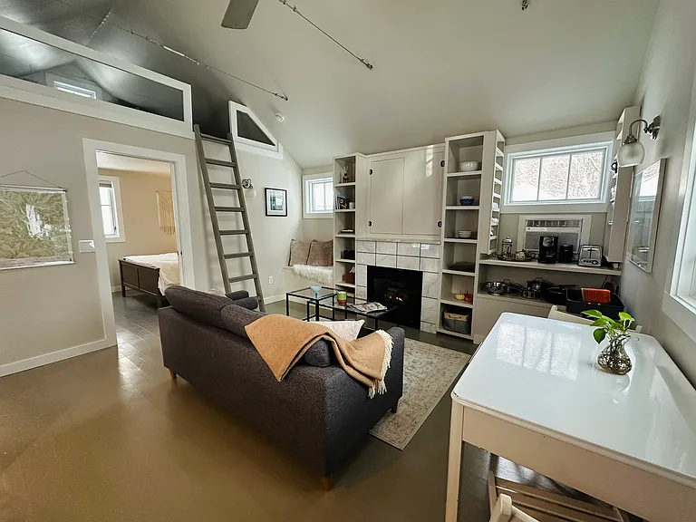 28 Esopus Ave — Photo 12