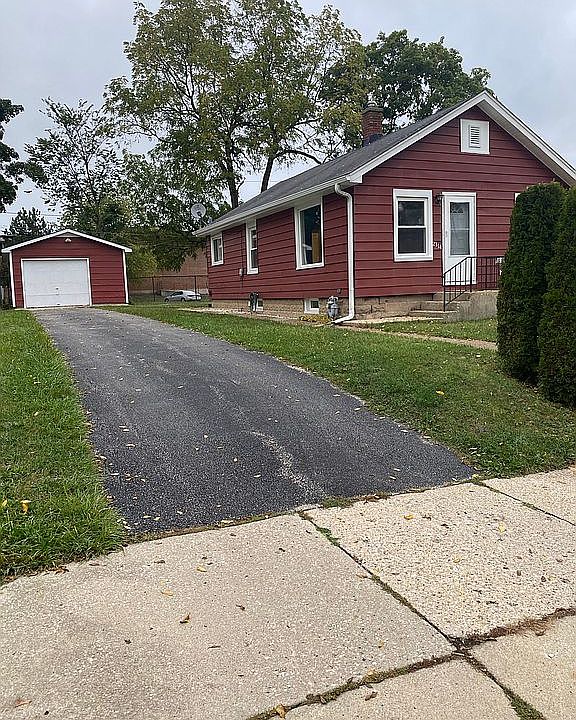 2nd image of 2314 Jenkinson Ct