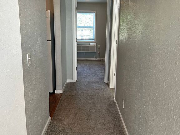 4th image of 403 Park St APT 8