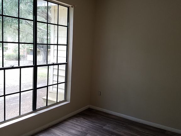 2nd image of 8706 Mallard Reserve Dr Unit 201