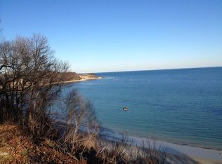 11 Carver Ave, Plymouth, MA 02360