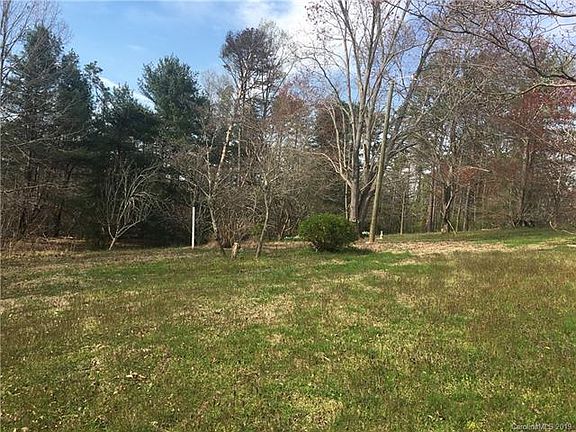 3rd image of 5172 Hidden Acres Ln