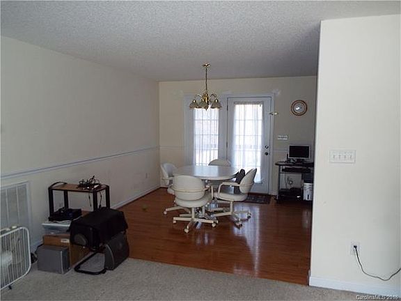 4th image of 3457 Leaning Pine Dr