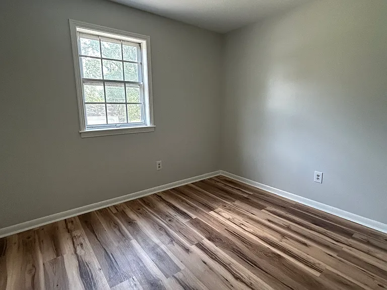 5165 Shirlwood Dr — Photo 25