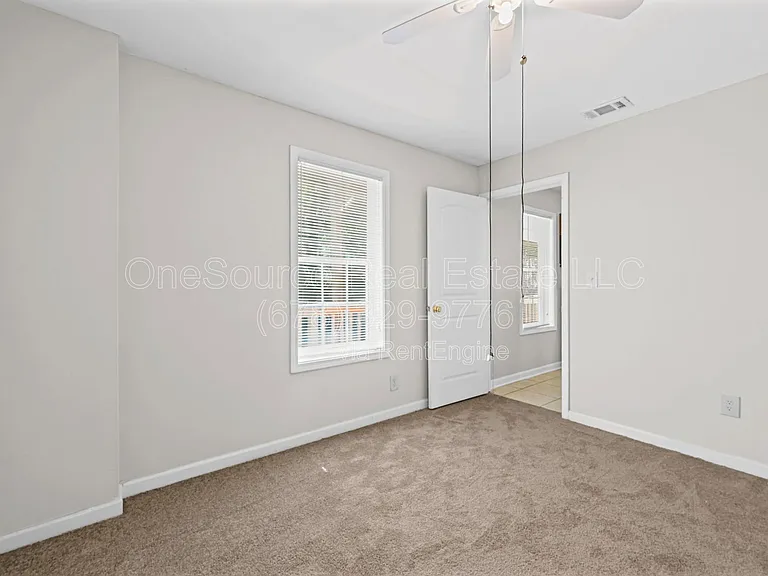 4211 Crestside Rdg SW #B — Photo 15