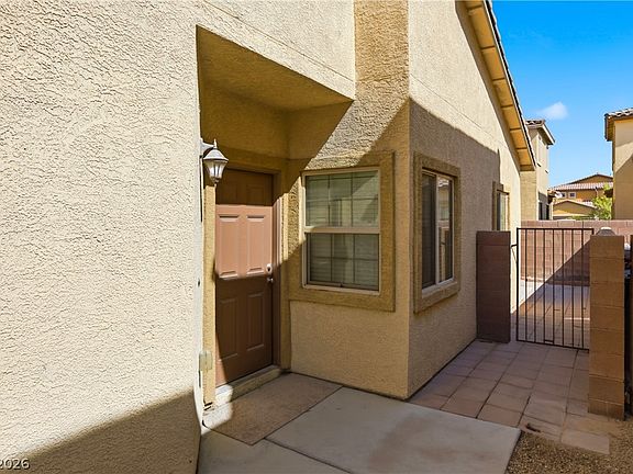 3rd image of 3740 Juanita May Ave