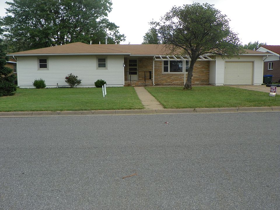 1st image of 2205 3rd Ave
