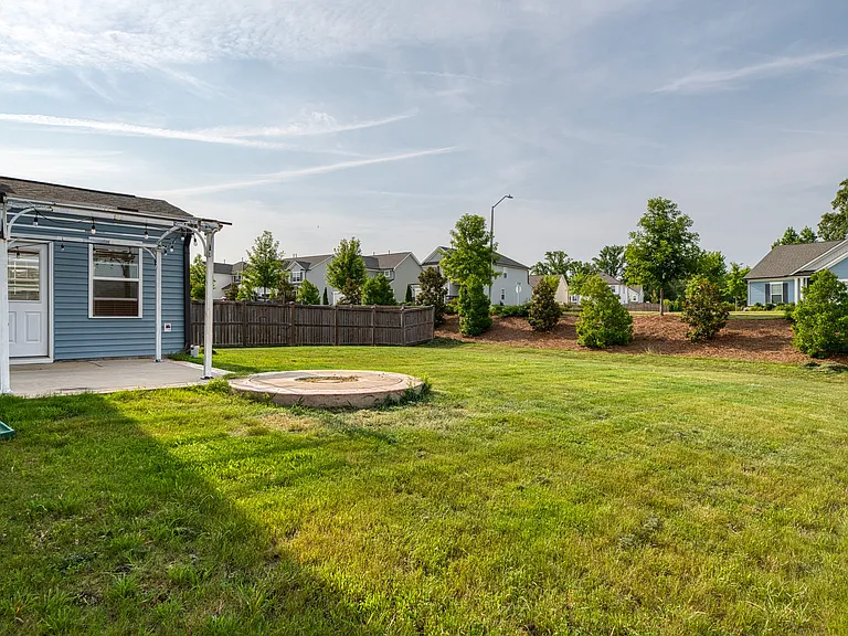 2132 Water Marsh Trl — Photo 8