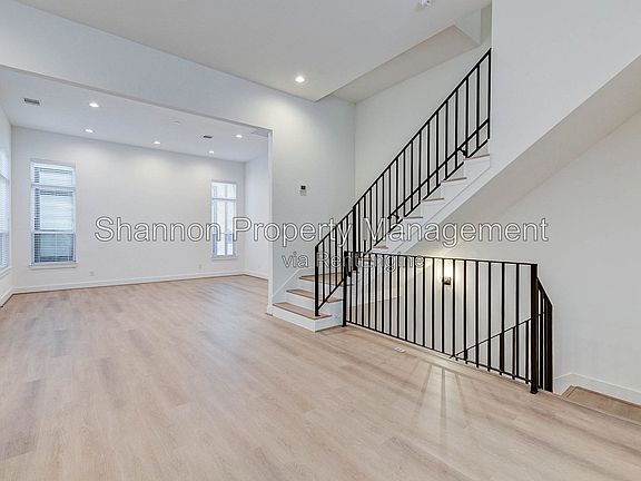 5th image of 1817 Prospect St #B
