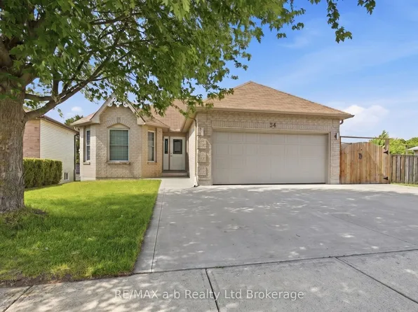 54 Pebble Beach Ct, Woodstock, ON N4S 8X2