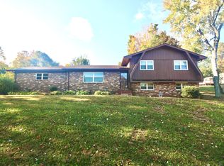 8857 Lake Crest Cir, Chattanooga, TN 37416