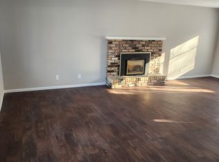 2717 Cedar Ln, Burnsville, MN 55337
