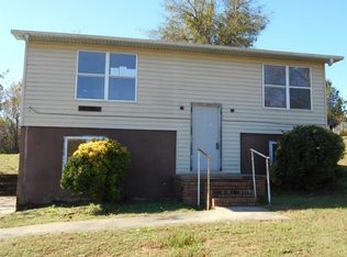 2092 Eldorado Dr, Gainesville, GA 30507