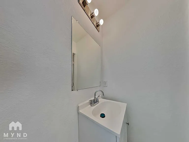 3034 W Salinas St #102 — Photo 14