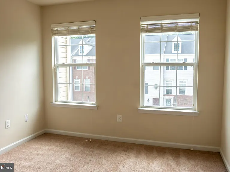726 Millhouse Dr — Photo 37