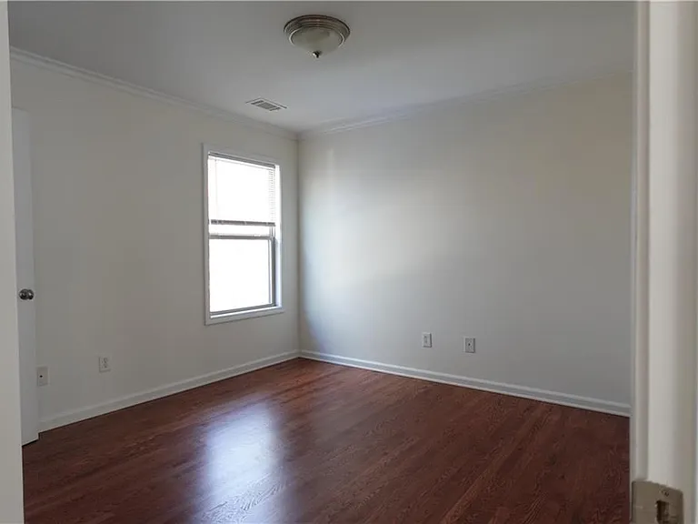 1921 Binnies Way — Photo 24