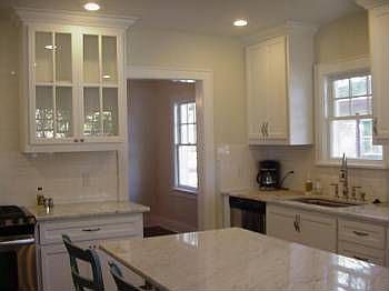 4th image of 1305 Denrock Ave