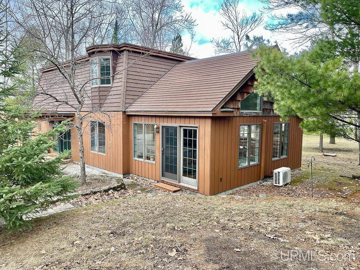 9089 Minnewasca Q Dr, Gladstone, MI 49837 Zillow