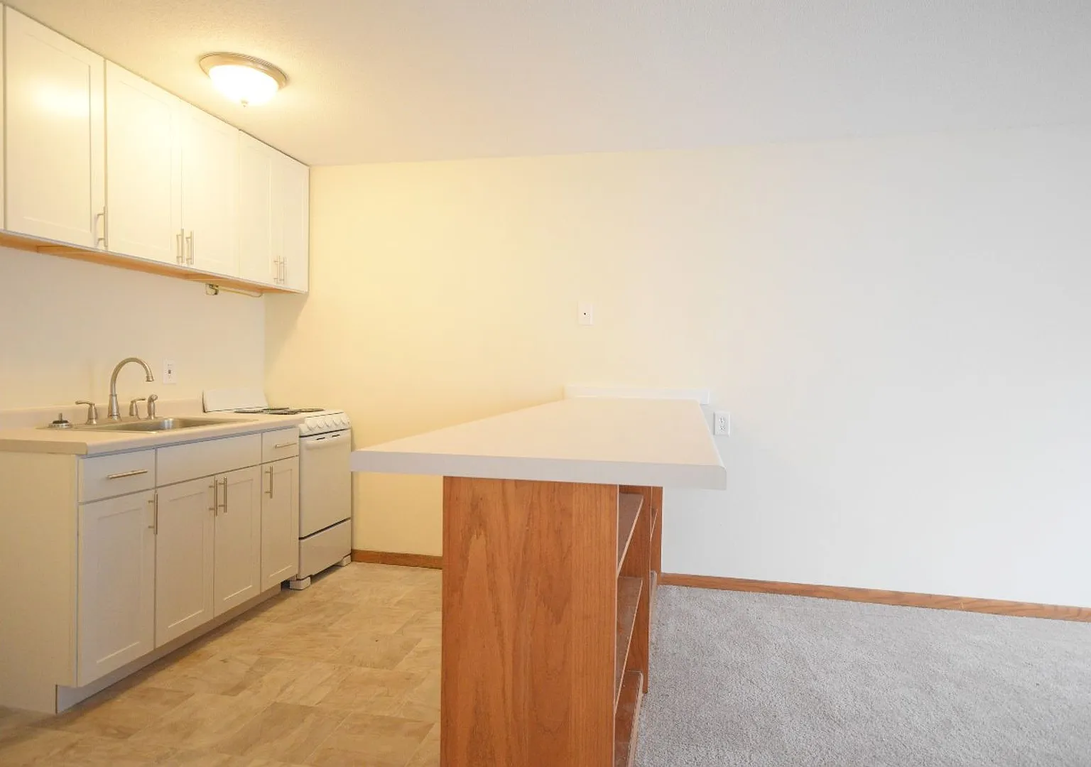 3527 Pillsbury Ave S — Photo 2