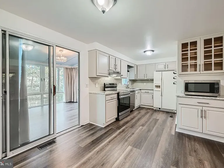 682 Saint Georges Station Rd — Photo 12
