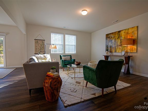 5th image of 150 Lippard Springs Cir