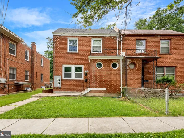 2719 Fort Baker Dr SE, Washington, DC 20020