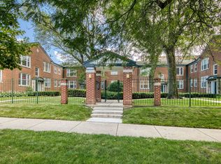 2425 W Fitch Ave #2, Chicago, IL 60645