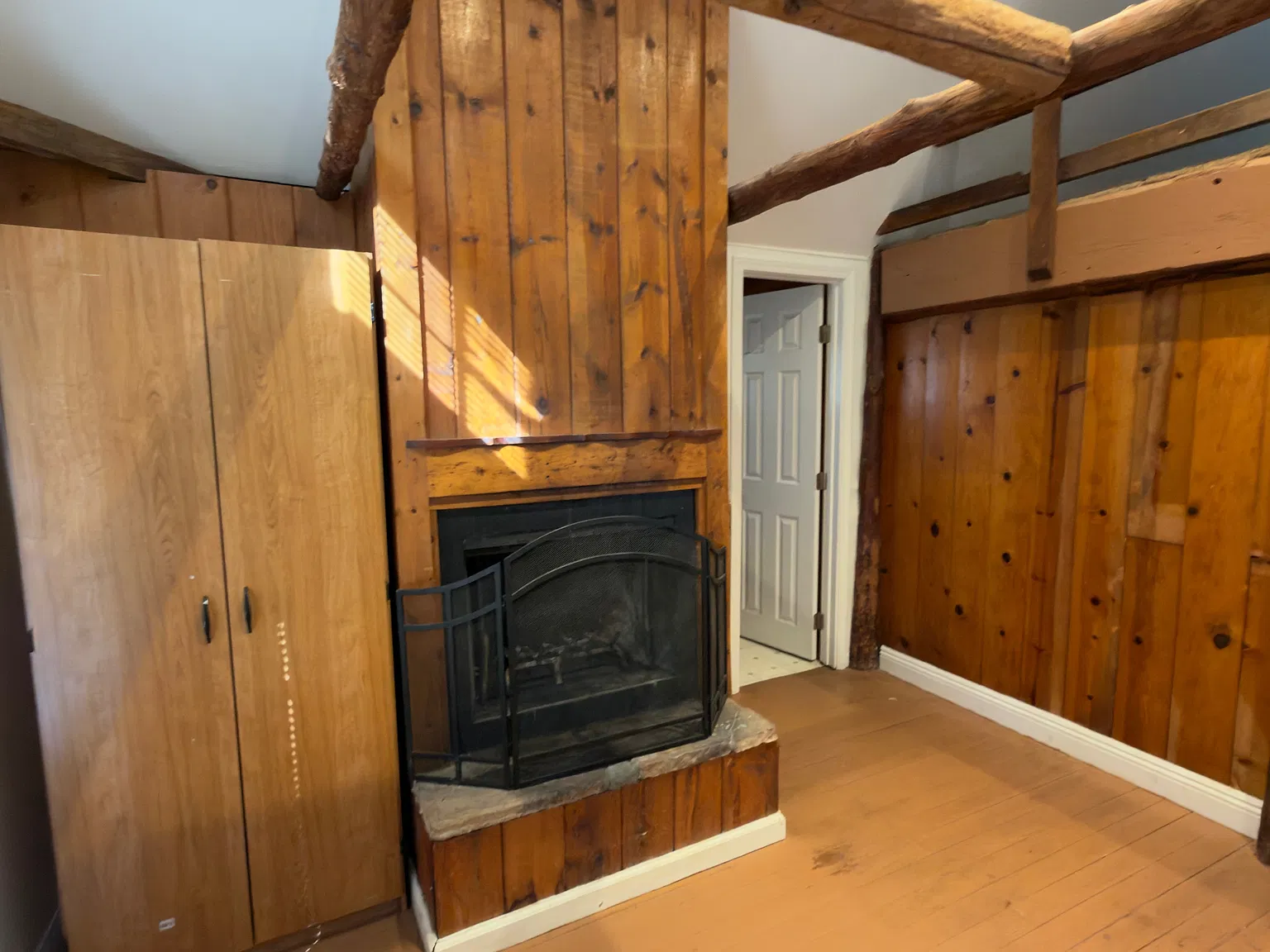 Studio, 700 sqft, $900 — Photo 4