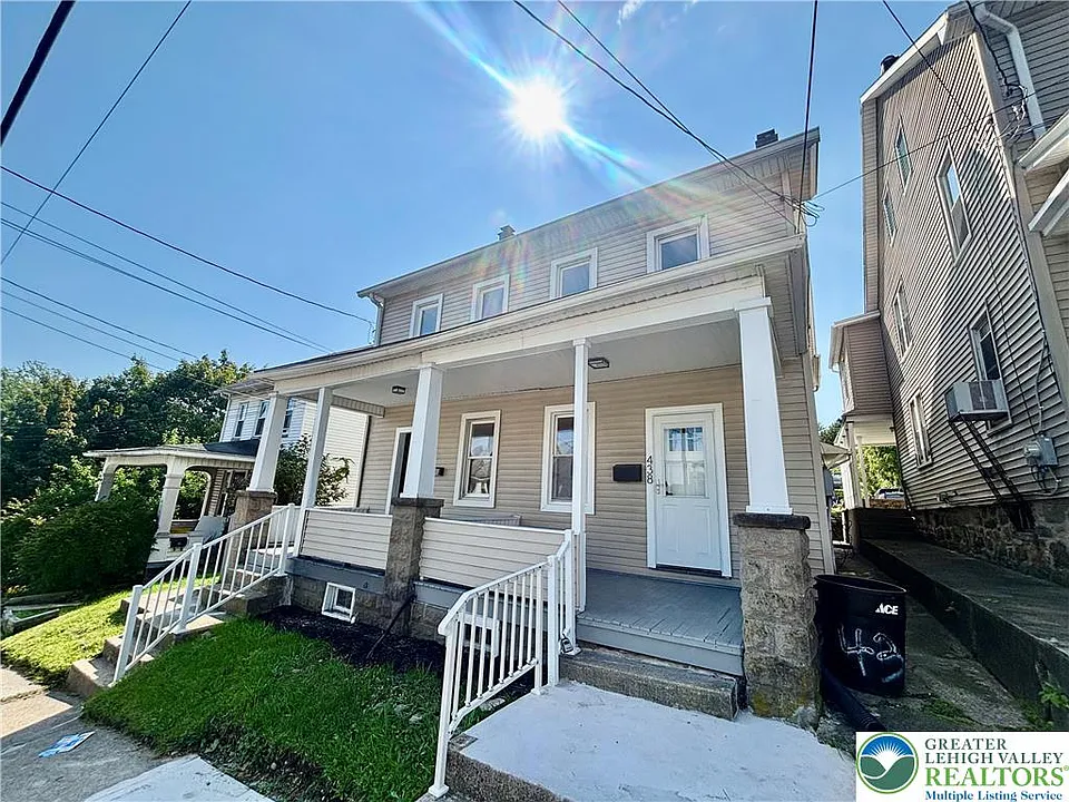 438 Market St