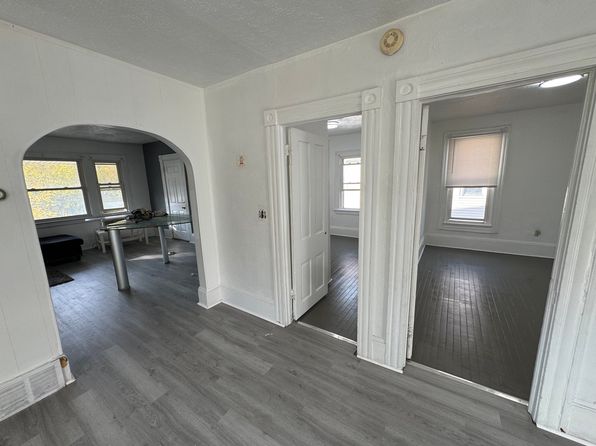 1185 E 74th St APT 1