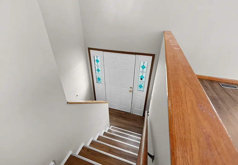708 Tobermory Ct — Photo 3