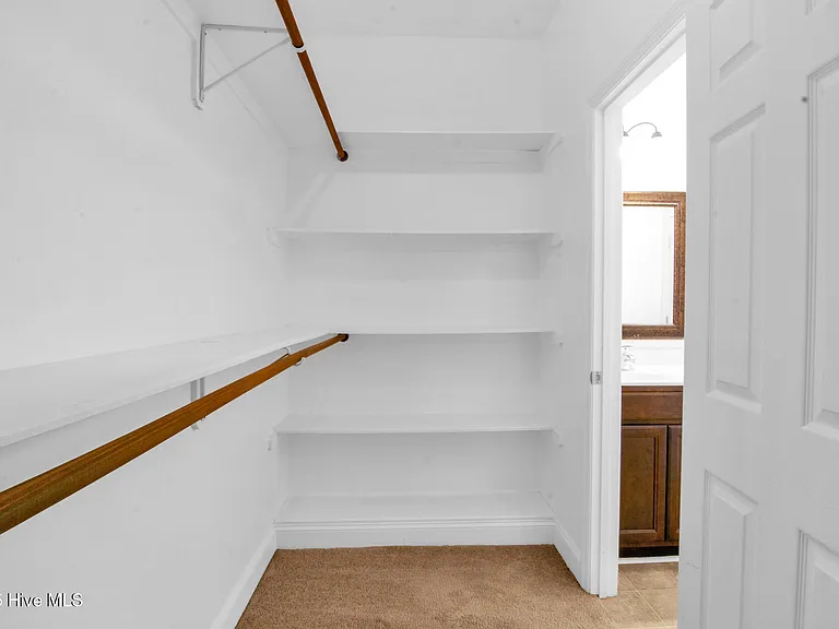 102 Conley Hills Dr — Photo 13