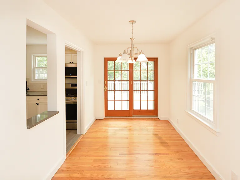 10 Remington Rd — Photo 5
