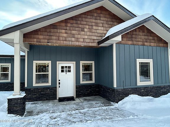 2nd image of 39655 Talon Loop