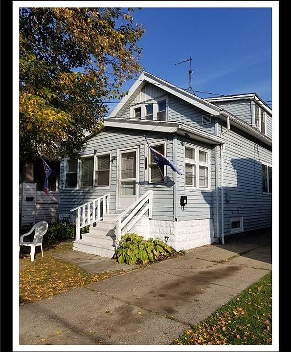 1st image of 28 Midway Ave