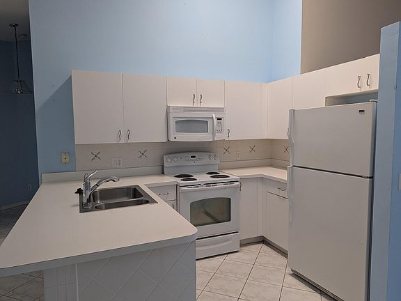 5th image of 375 NW Sherry Lane